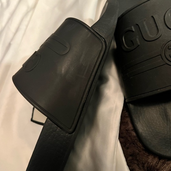 Men’s Gucci Logo Slides - Picture 7 of 14